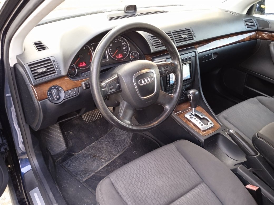 Audi A4 2.0 S-line
