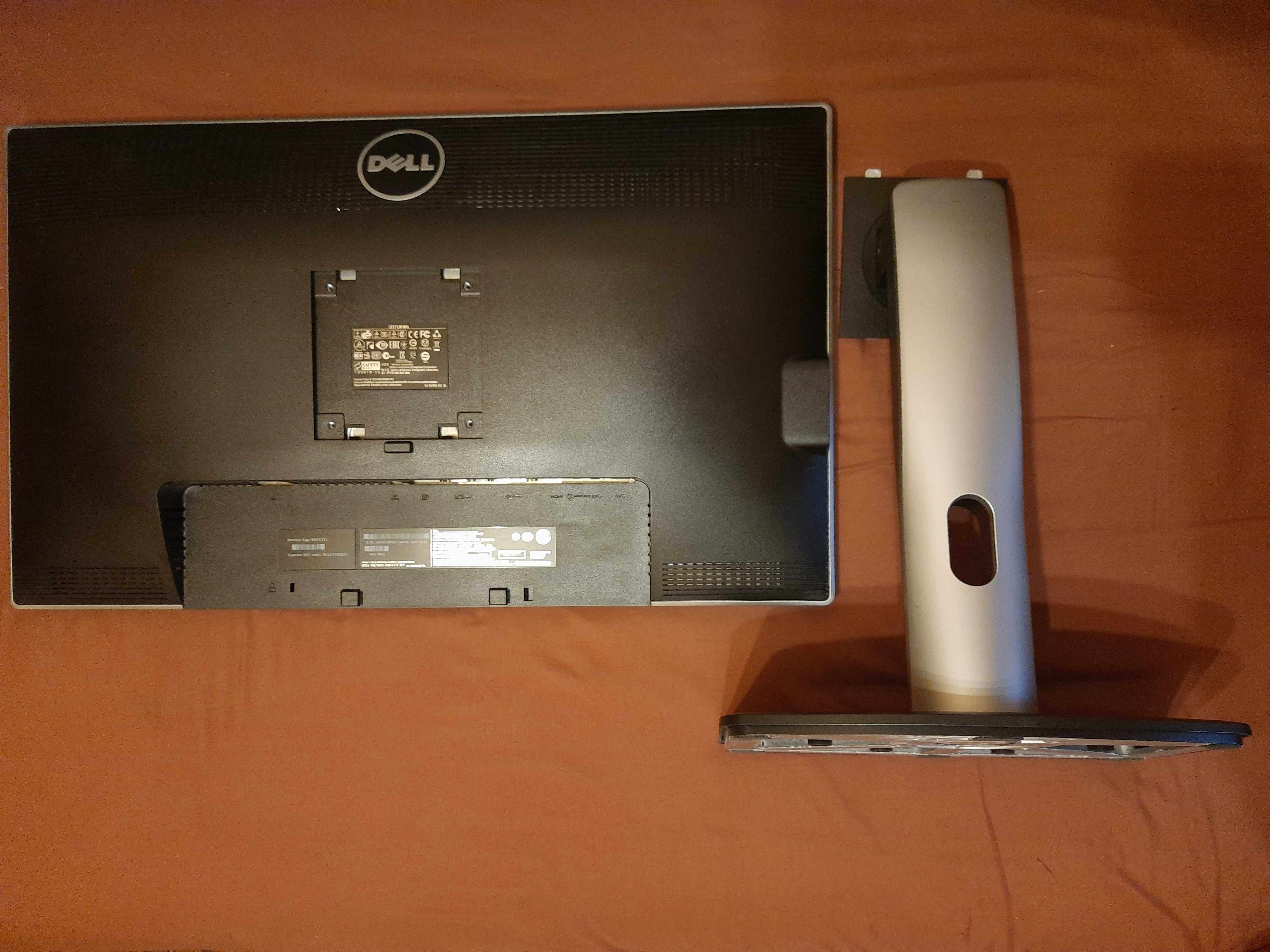 Монитор 27" Dell UltraSharp U2713HM (210-40661) Black