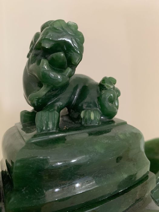 Bule em jade verde imperial