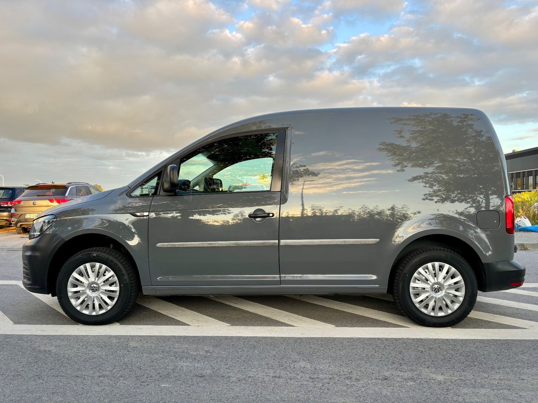 Volkswagen Caddy  Pierwszy właściciel, salon Polska, oryginalny lakier