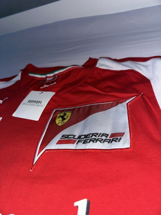T-shirt ferrari autografada