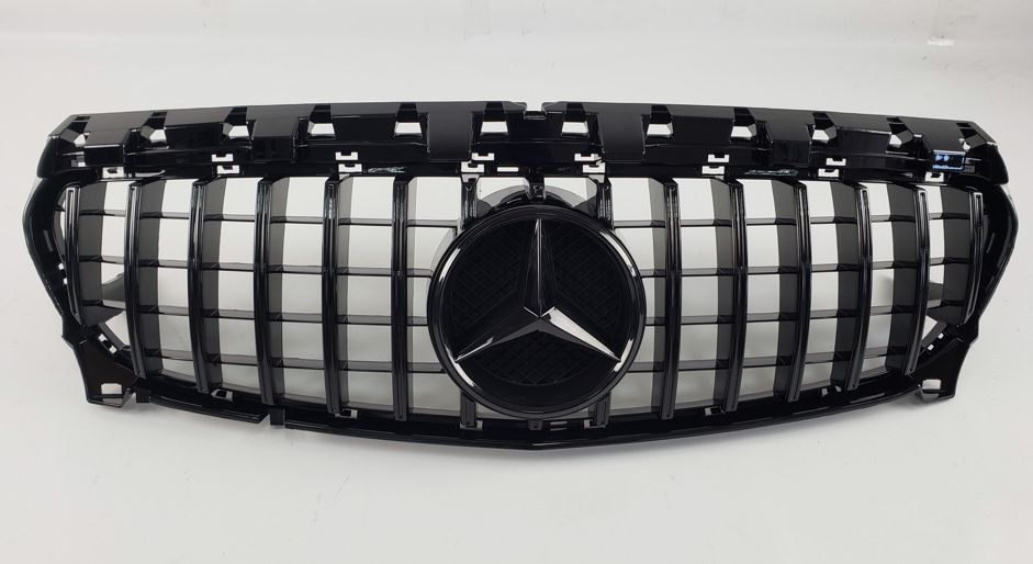 Решетка радиатора диамант GT W 204 GT хром серая Mercedes мерседес