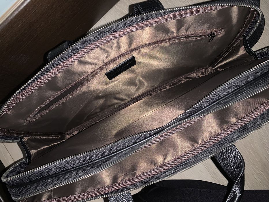 Кожаная сумка для ноутбука и бумаг формата А4