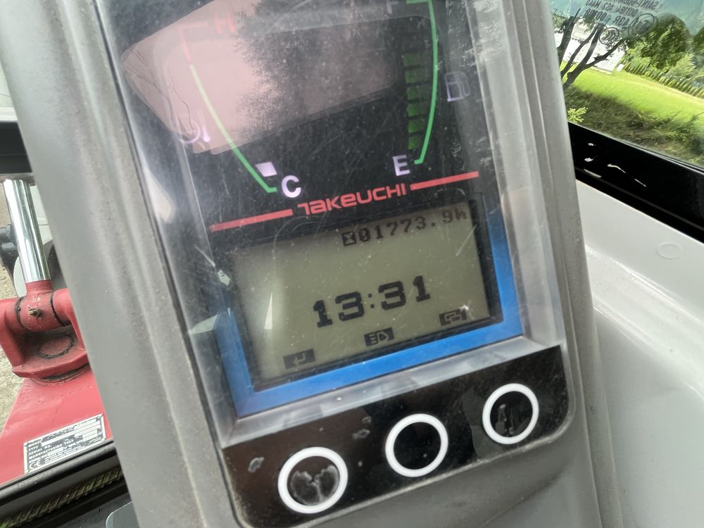 Mini koparka takeuchi tb 216