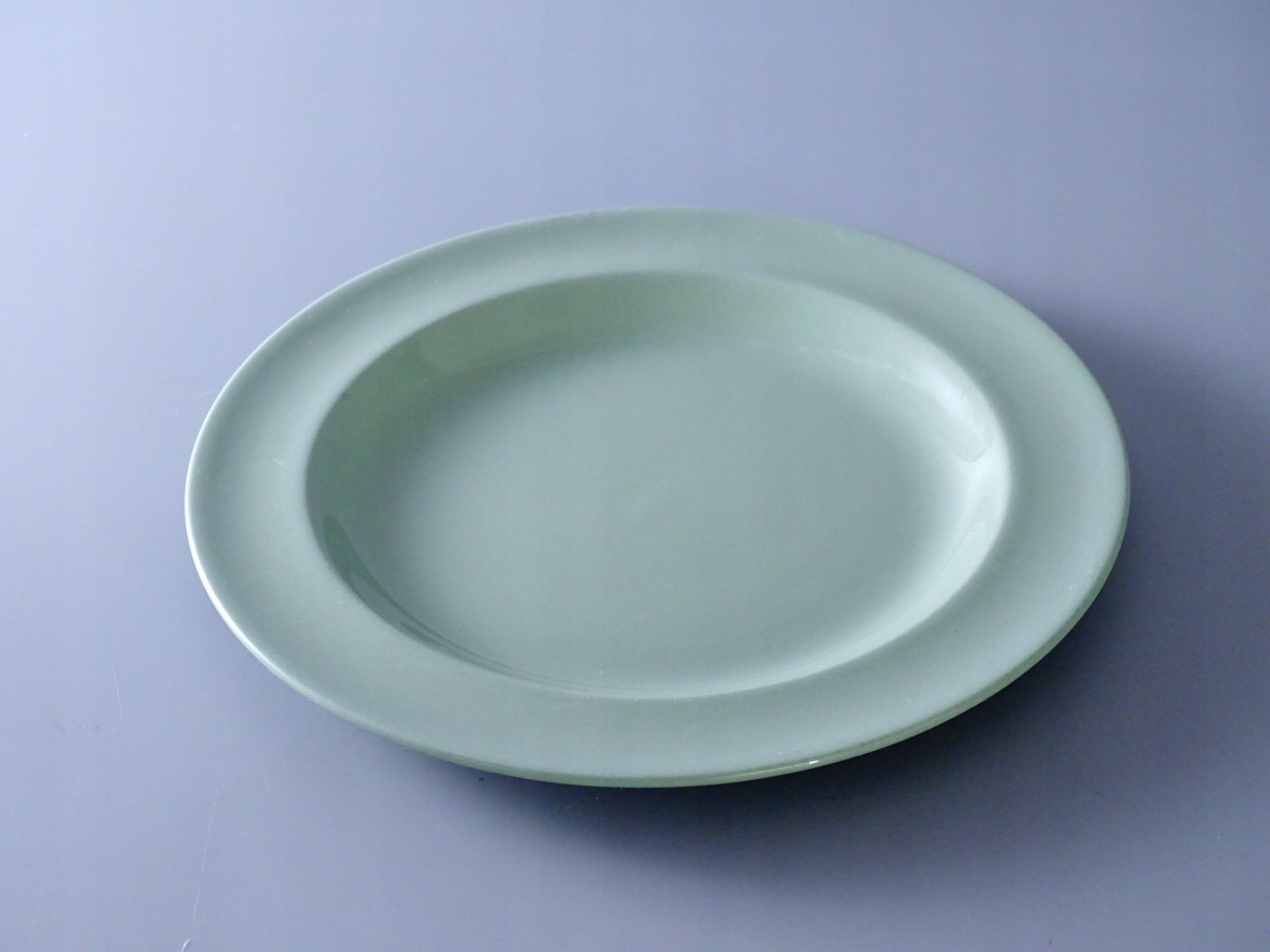 miętowy talerzyk wedgwood celadon