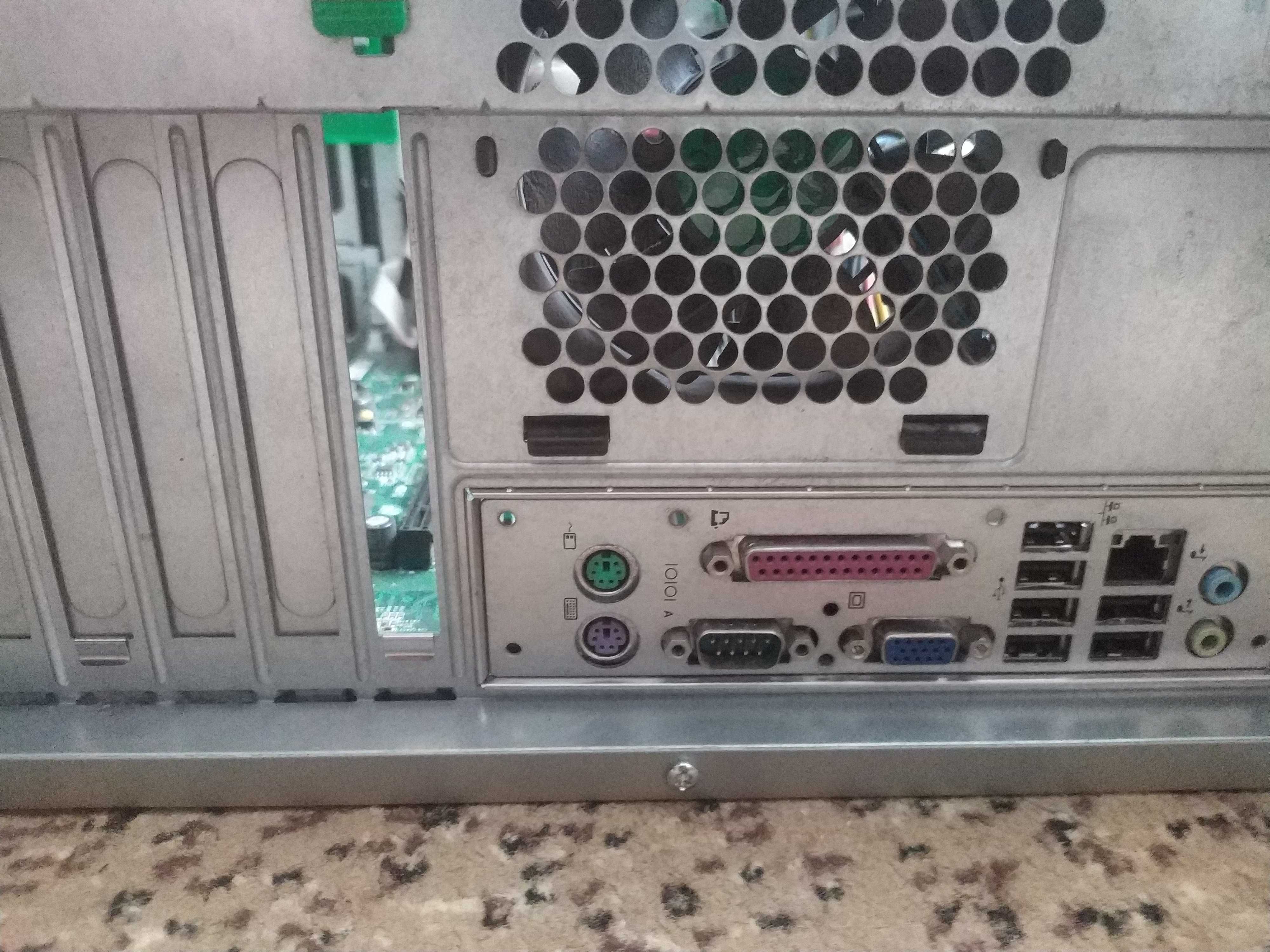 Брендовий ПК HP - Intel Core2Quad Q6600 (4 ядра 2,4 ГГц)