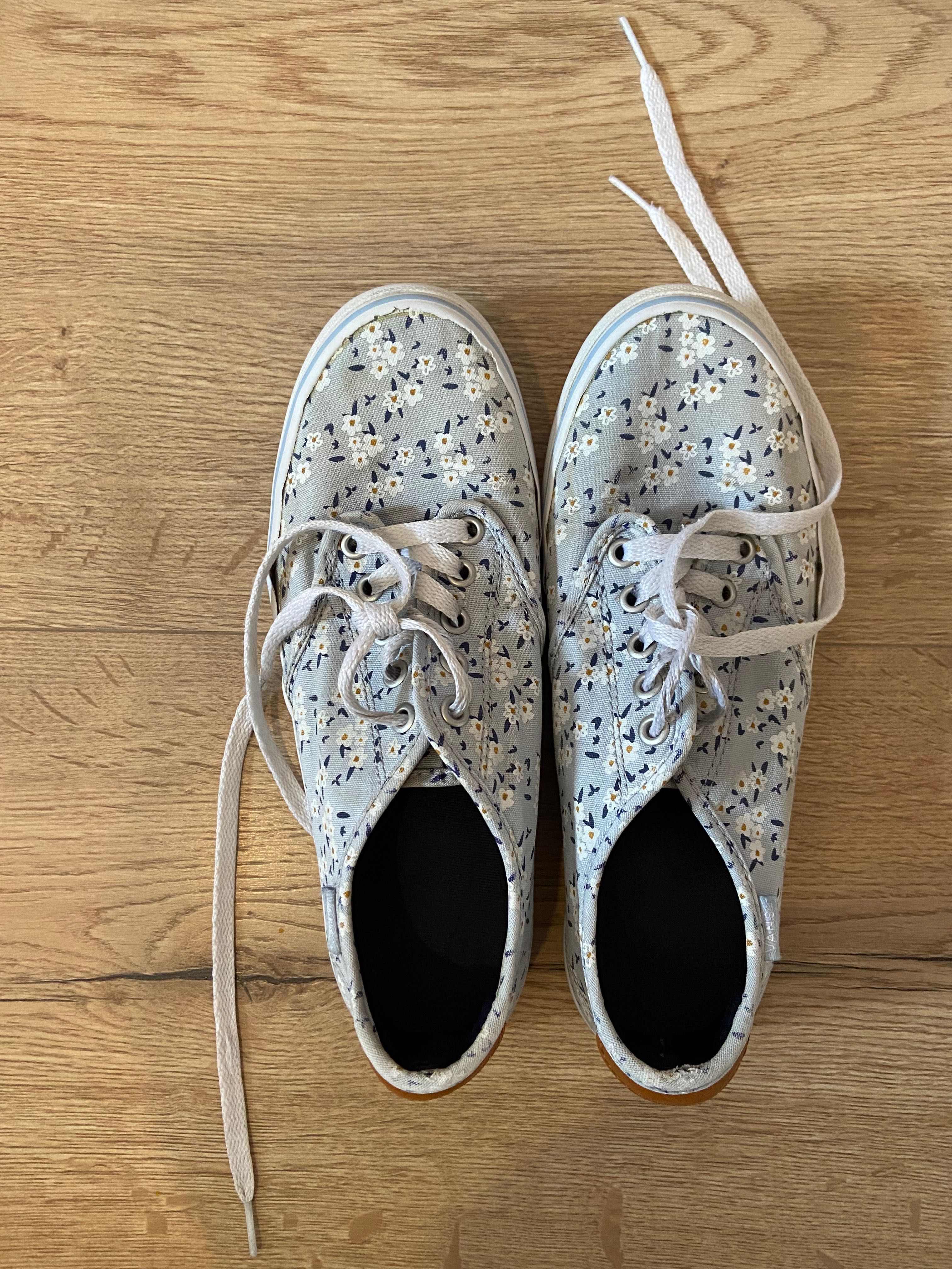 Trampki Vans w kwiatki rozmiar 39