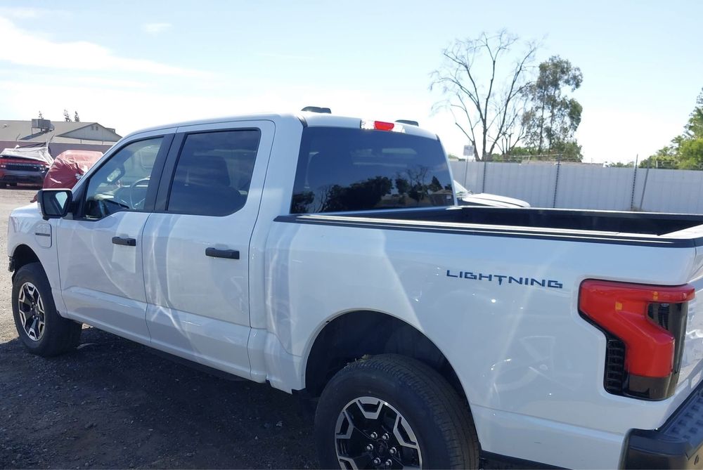 Ford F-150 Lightning 2023