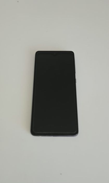 Samsung A72, preto, 6 gigas Ram e 128 gigas de armazenamento