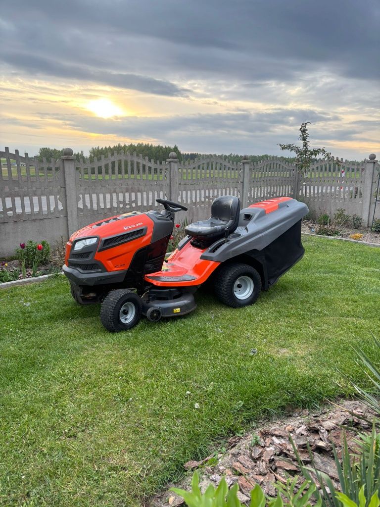 Kosiarka traktorek z koszem Husqvarna CTH 164T V2 hydro