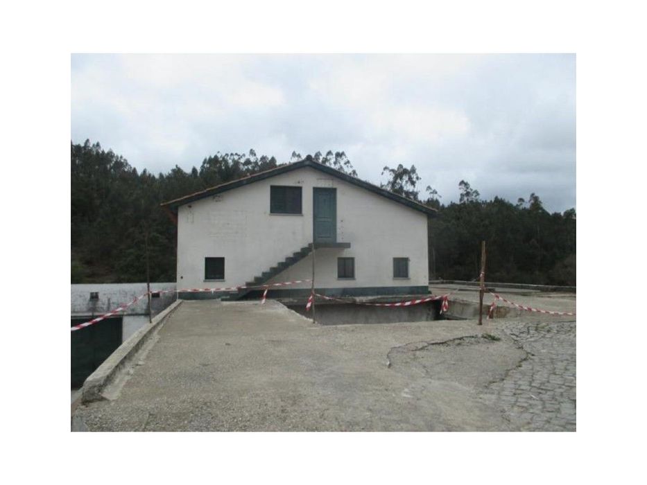 Armazém em Pussos São Pedro