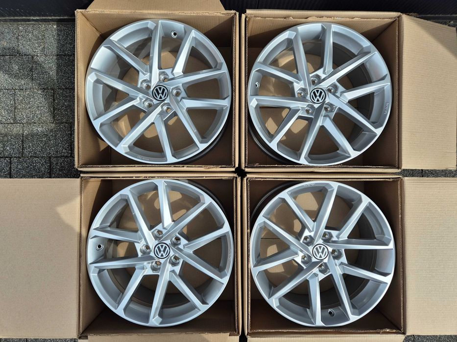 Felgi 18 VW Golf 6 7 8 Touran Jetta T-Roc ID.3 Beetle 5x112