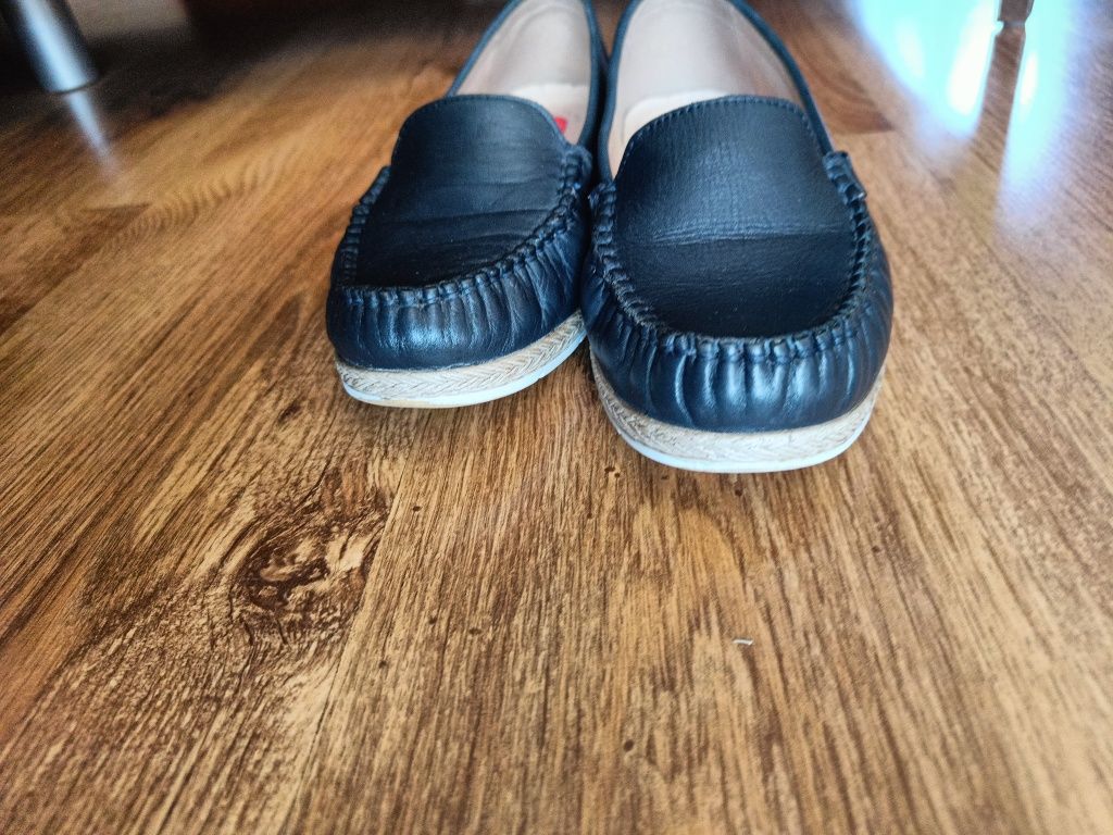 Buty damskie skórzane 38 Gosoft półbuty wiosenne