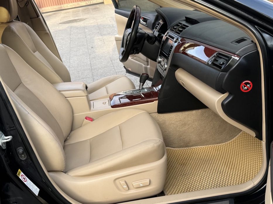 Продам Toyota Camry 50 2.5 газ/бенз офіційна на автоматі