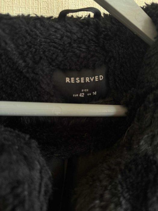 Шуба RESERVED чорна еко хутро
