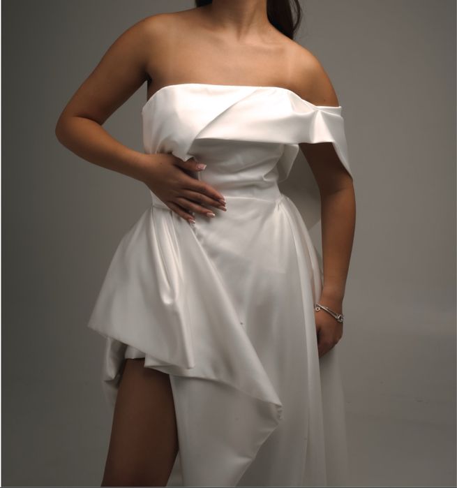 випускна, весільна сукня