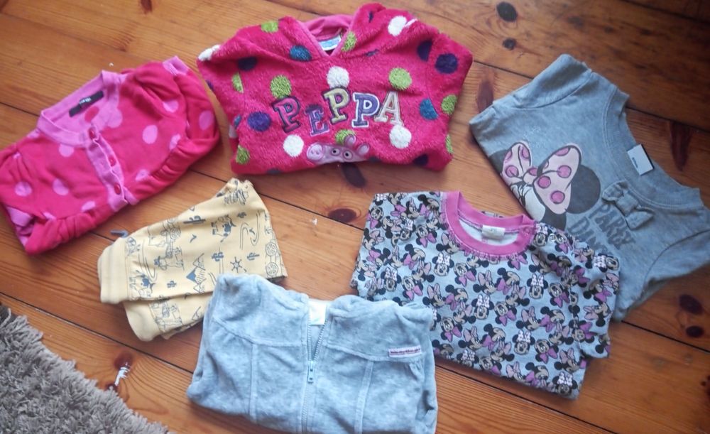 Zestaw ubrań jesień-zima dla dziewczynki; w tym dwustronna bluza