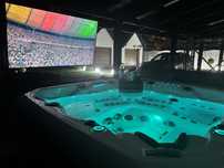 Jacuzzi Ogrodowe WiFi 5 osobowe 4 pompy Audio  Platinum Spas Barcelona