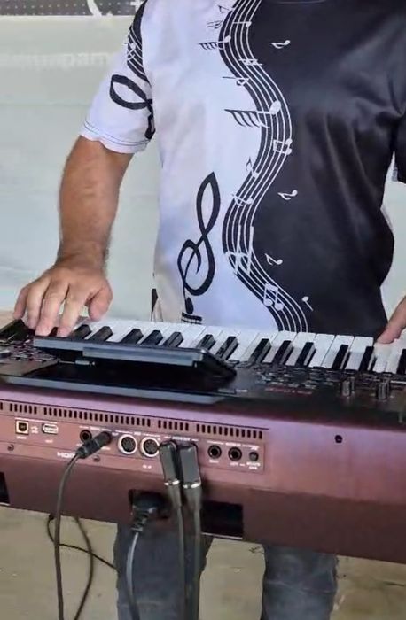 Vendo Korg Pa1000