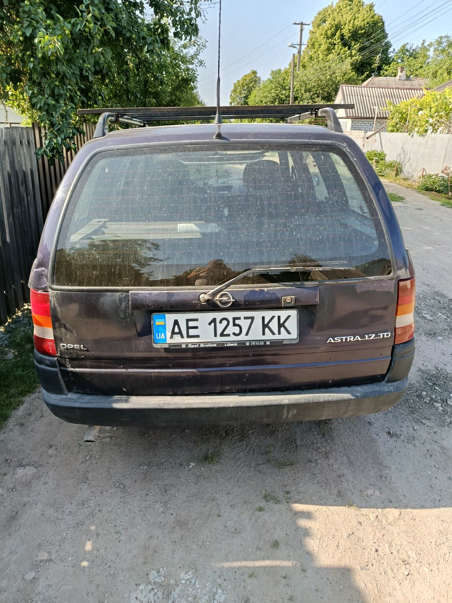 Продам трудягу Опель астра в универсале