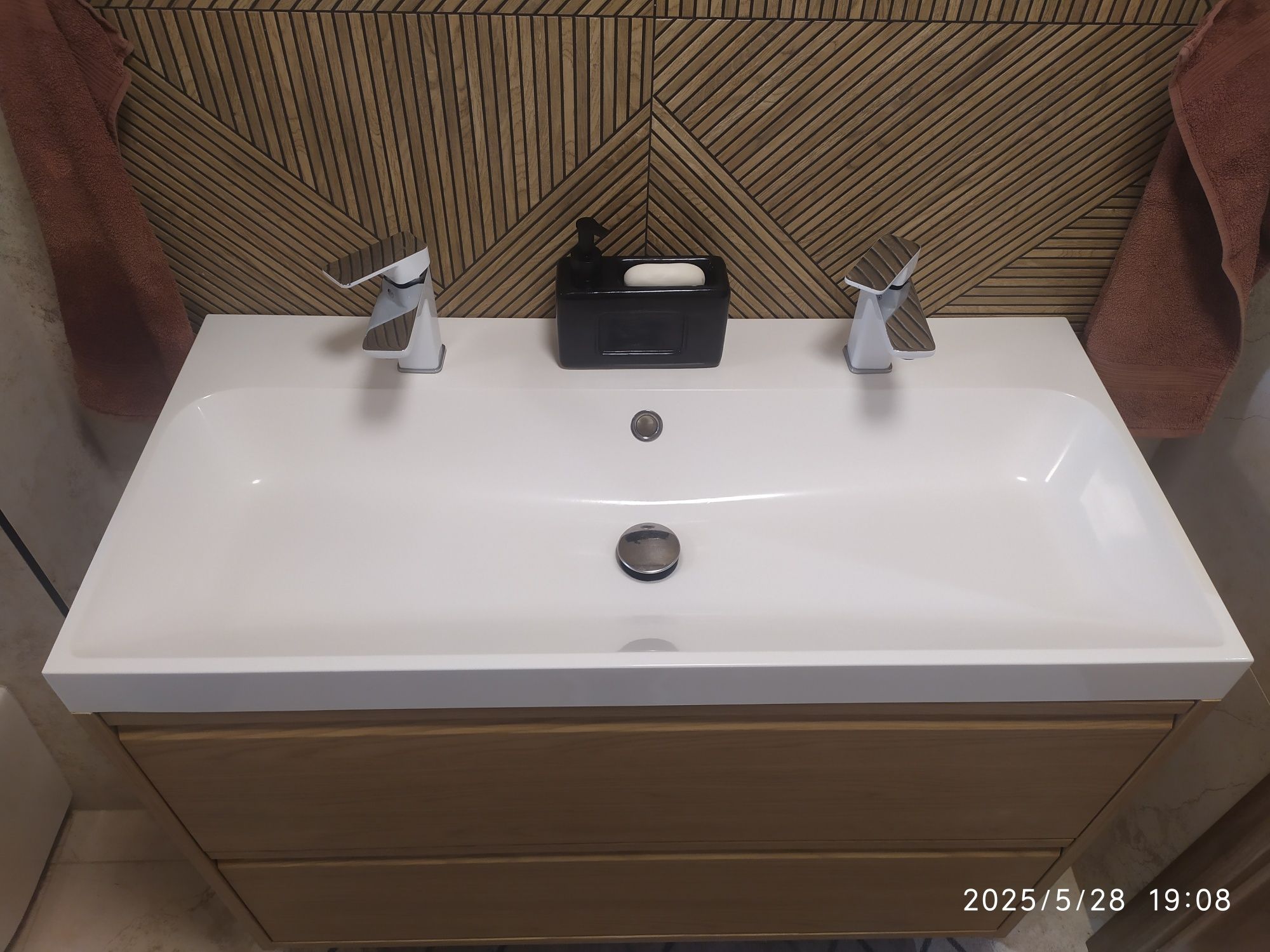 Szafka łazienkowa z umywalką IKEA