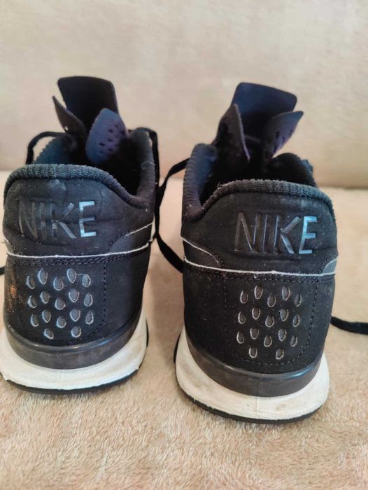 Sapatilhas Nike Air Berwuda tam. 42 em excelente estado