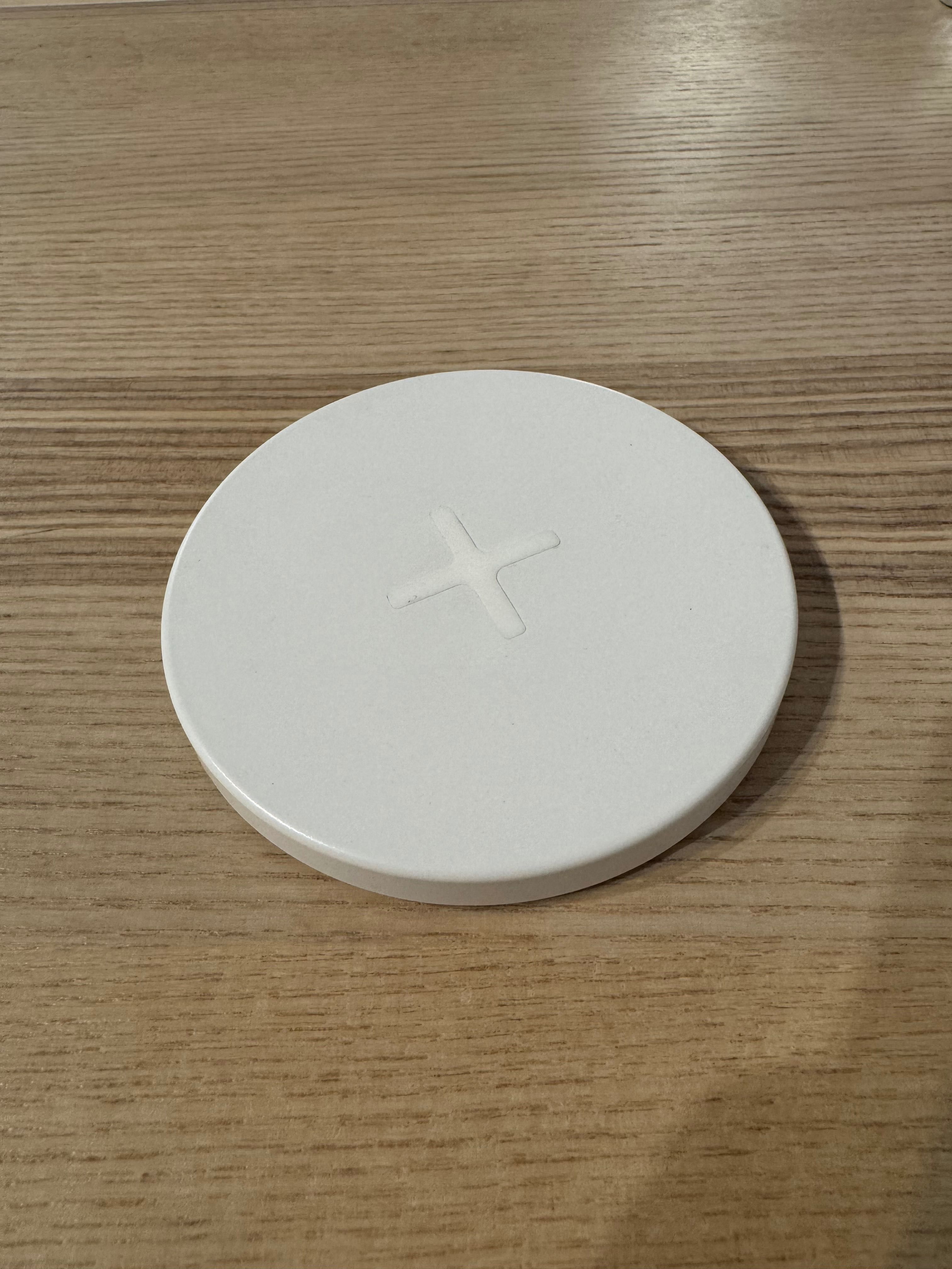 IKEA LIVBOJ
Ładowarka indukcyjna, biały