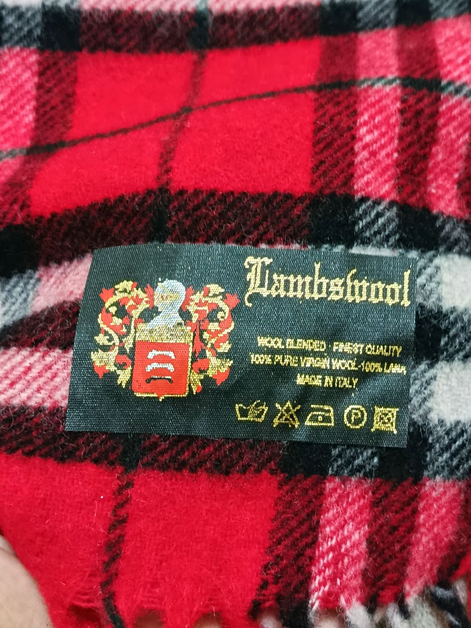 Шерстяной шарф.LAMBSWOOL.Италия.Новый. 145*30 см.