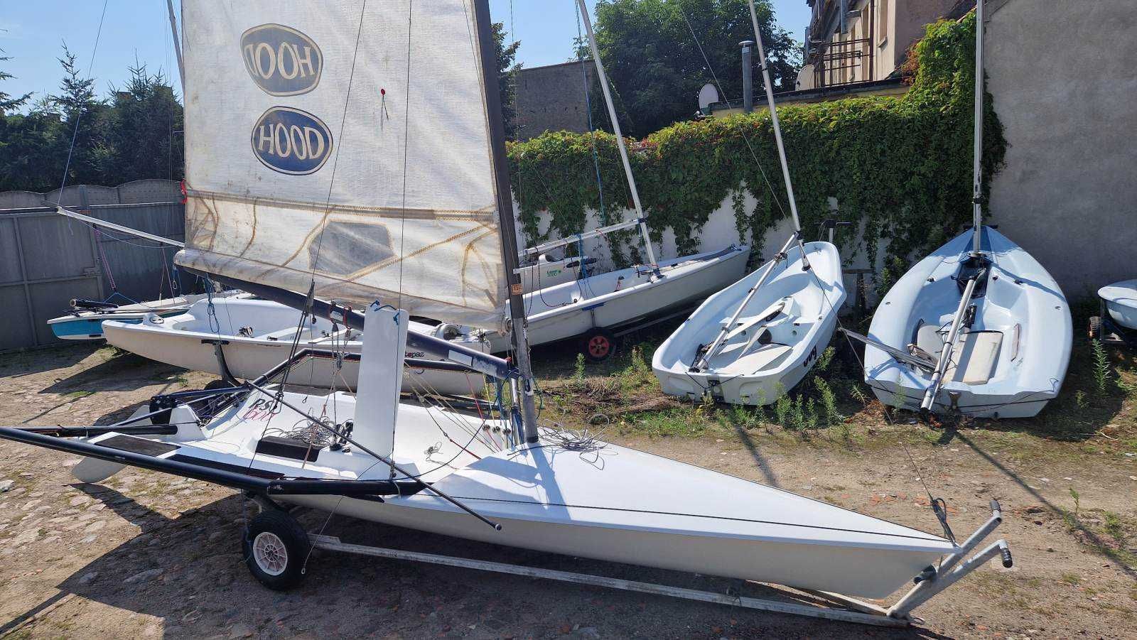 Łódź żaglowa żaglówka skiff RS 600 + wózek slipowy