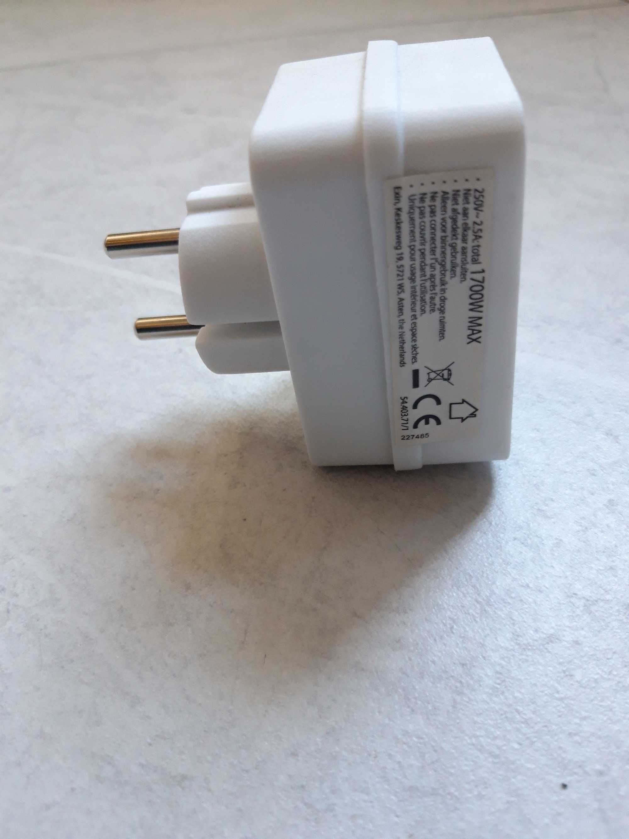 Potrójny Rozgałęźnik Elektryczny  230V 2,5A -Biały