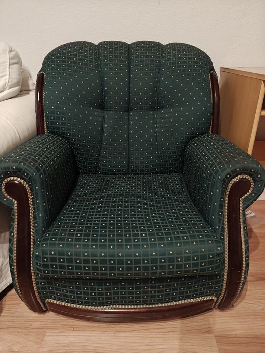 Poltrona e sofá pra levar logo