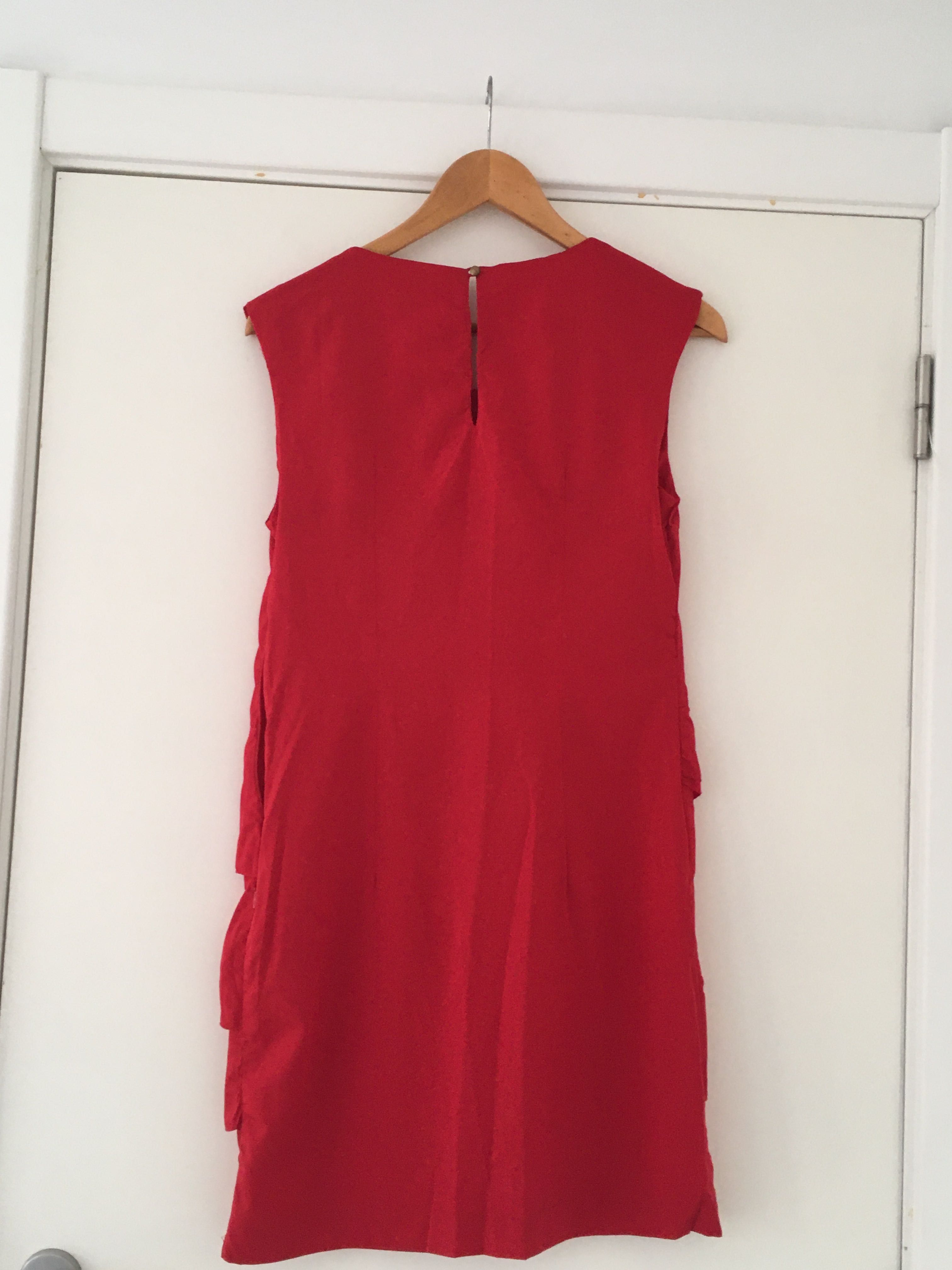 Vestido vermelho  Sfera