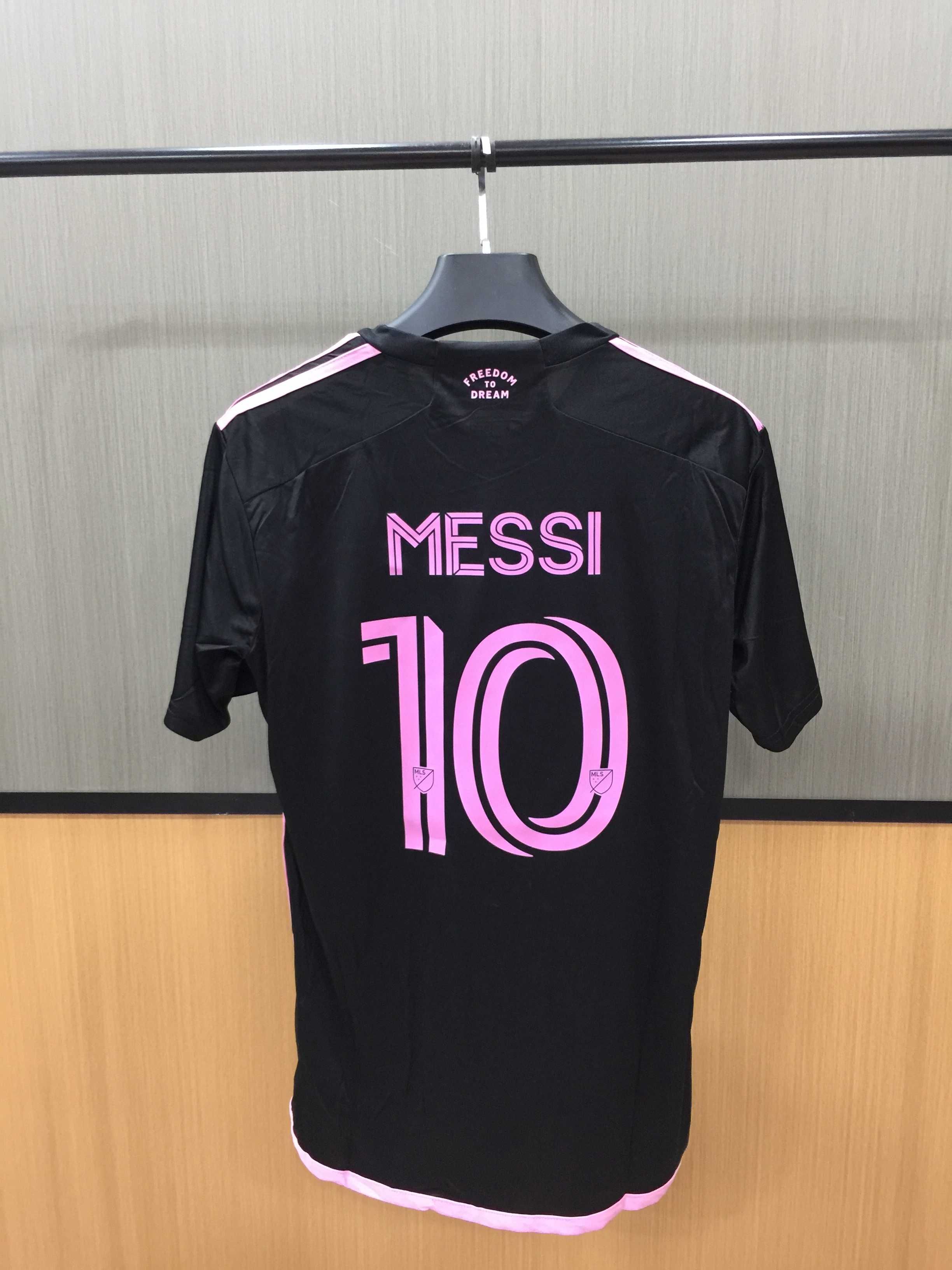 Koszulka wyjazdowa MESSI na sezon 24/25 R.L