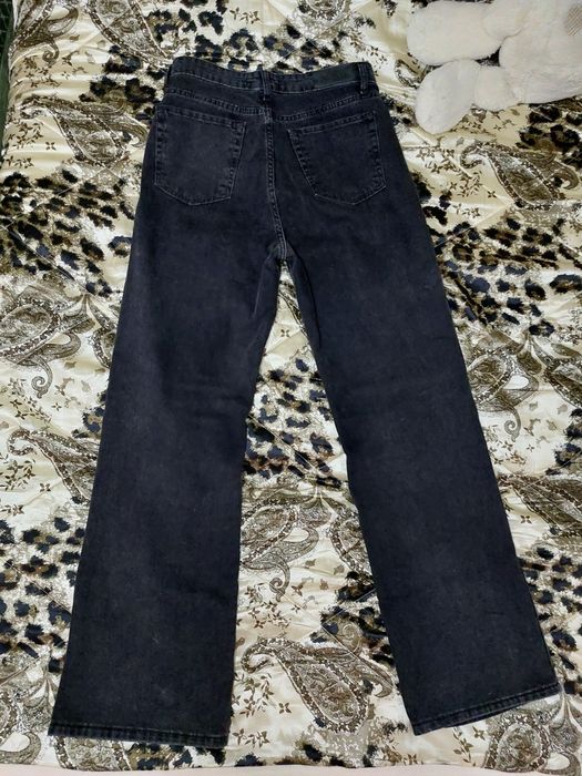 Продам джинсы клёш в сером цвете.