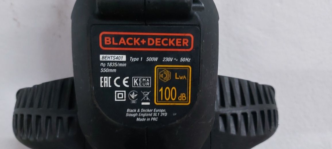 Corta Sebes Black and Decker