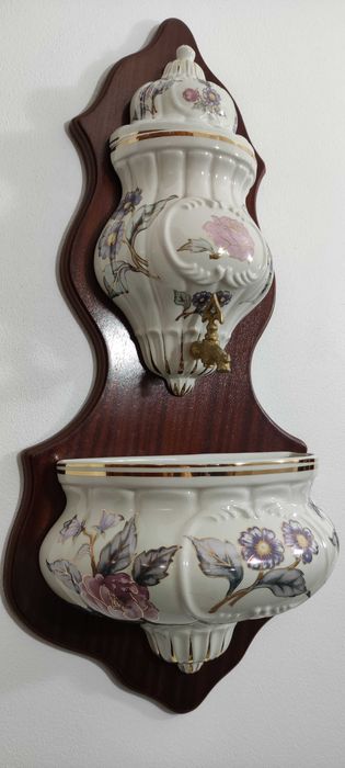 Fonte de água só de decoração