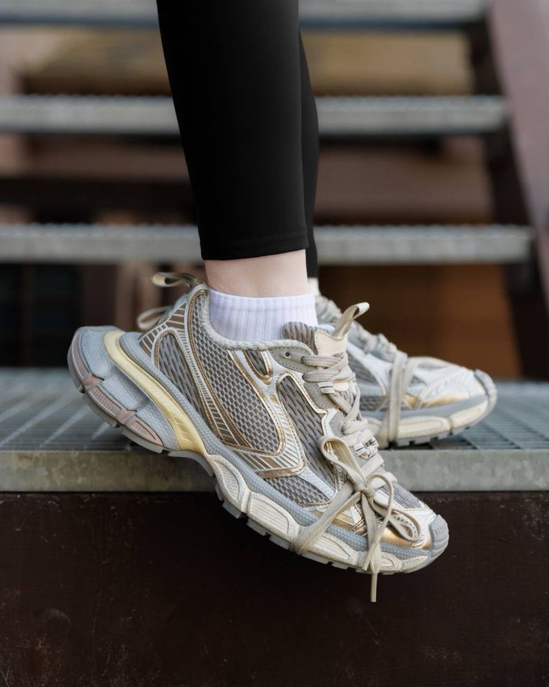 Balenciaga 3XL Dirty Beige Grey