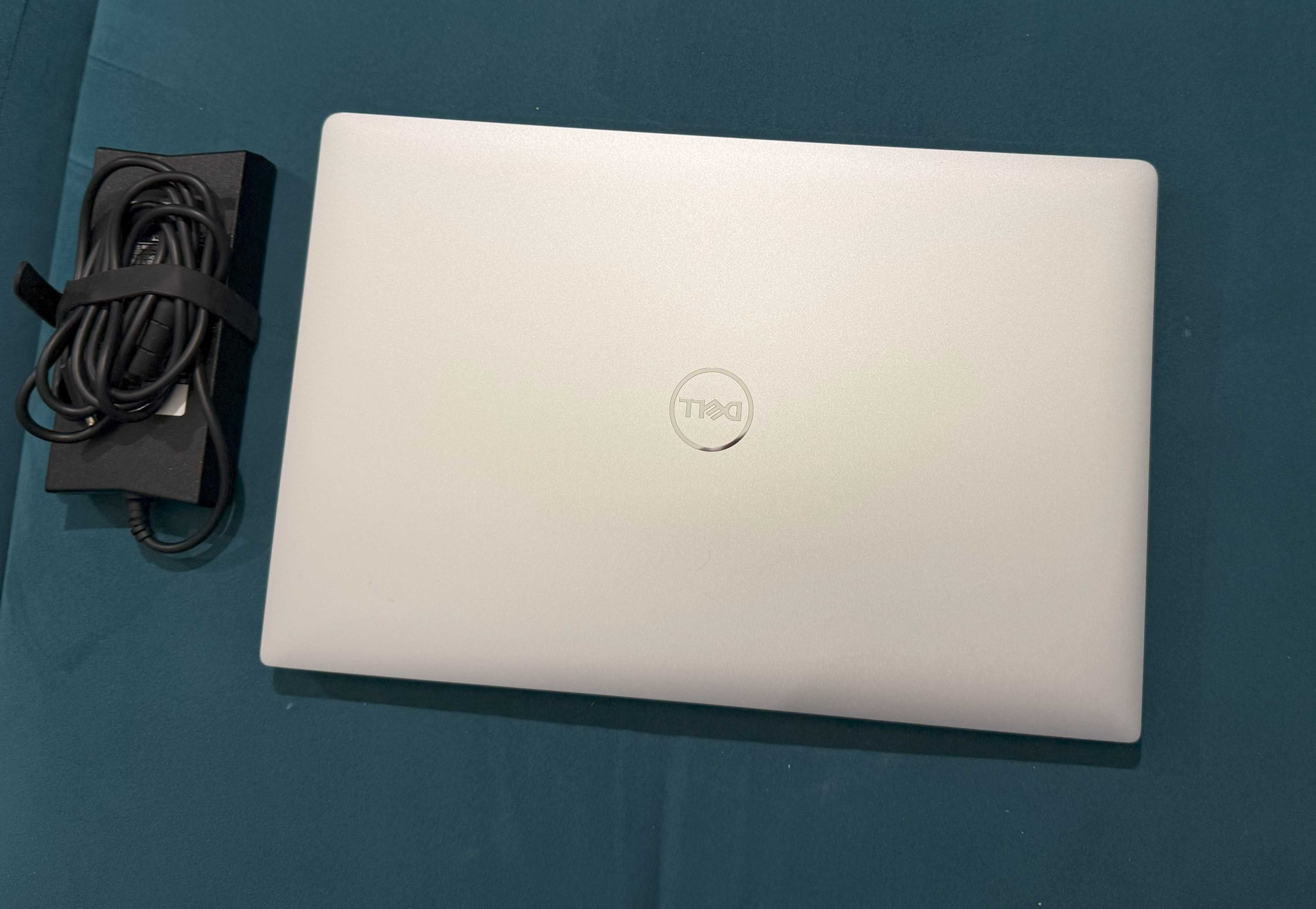 Dell 5540 • i7-9850H • 32GB RAM • 512GB SSD • Quadro T1000 • Zasilacz