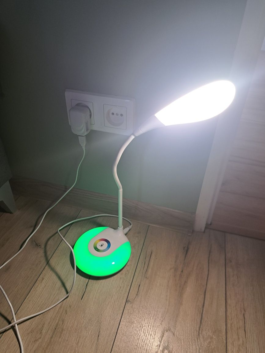 Lampka na biurko livarno