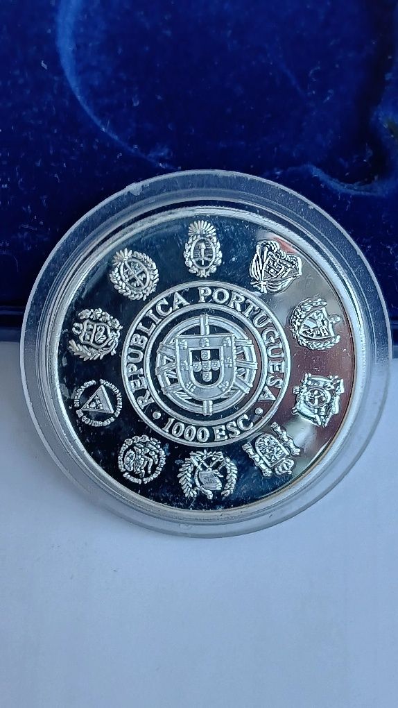 Moeda de prata prof. do Lobo de 1.000 esc.