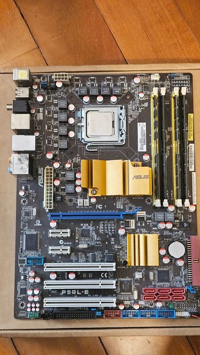 Bundle: Board ASUS P5QL-E + CPU Intel Core2Quad Q6600 + RAM 8GB DDR2