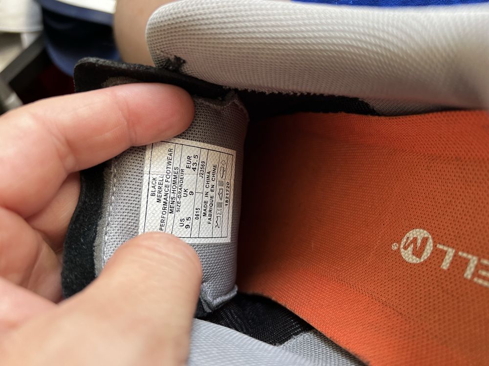 Кросівки MERRELL WRAITH J23569 Розмір 43.5 на 27.5 см