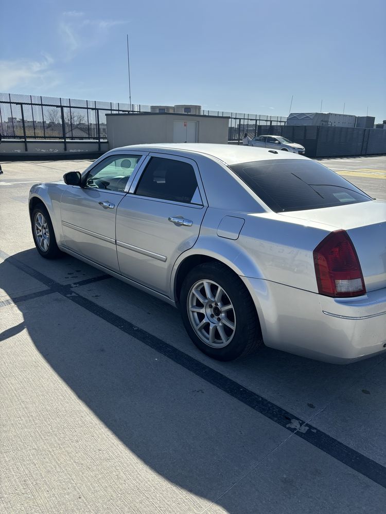 Chrysler 300C 3.5 V6+LPG