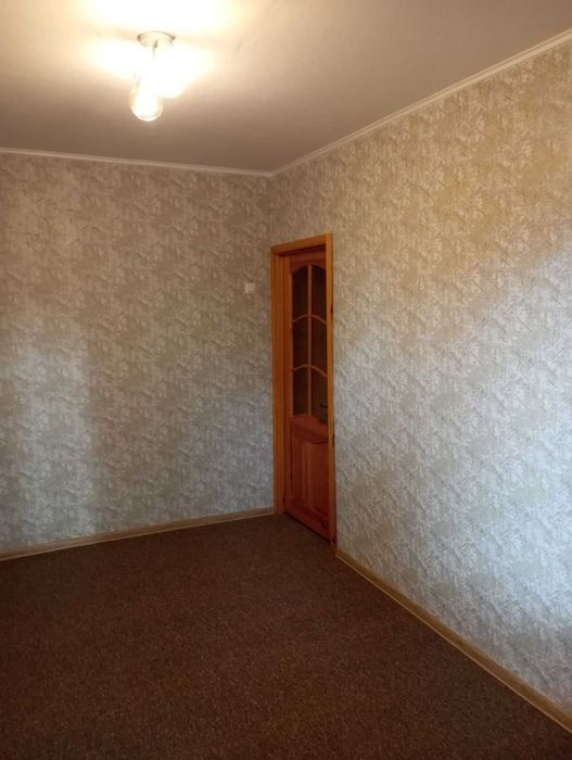 Продаж 4-кімн.кв. з великим тамбуром (власник)