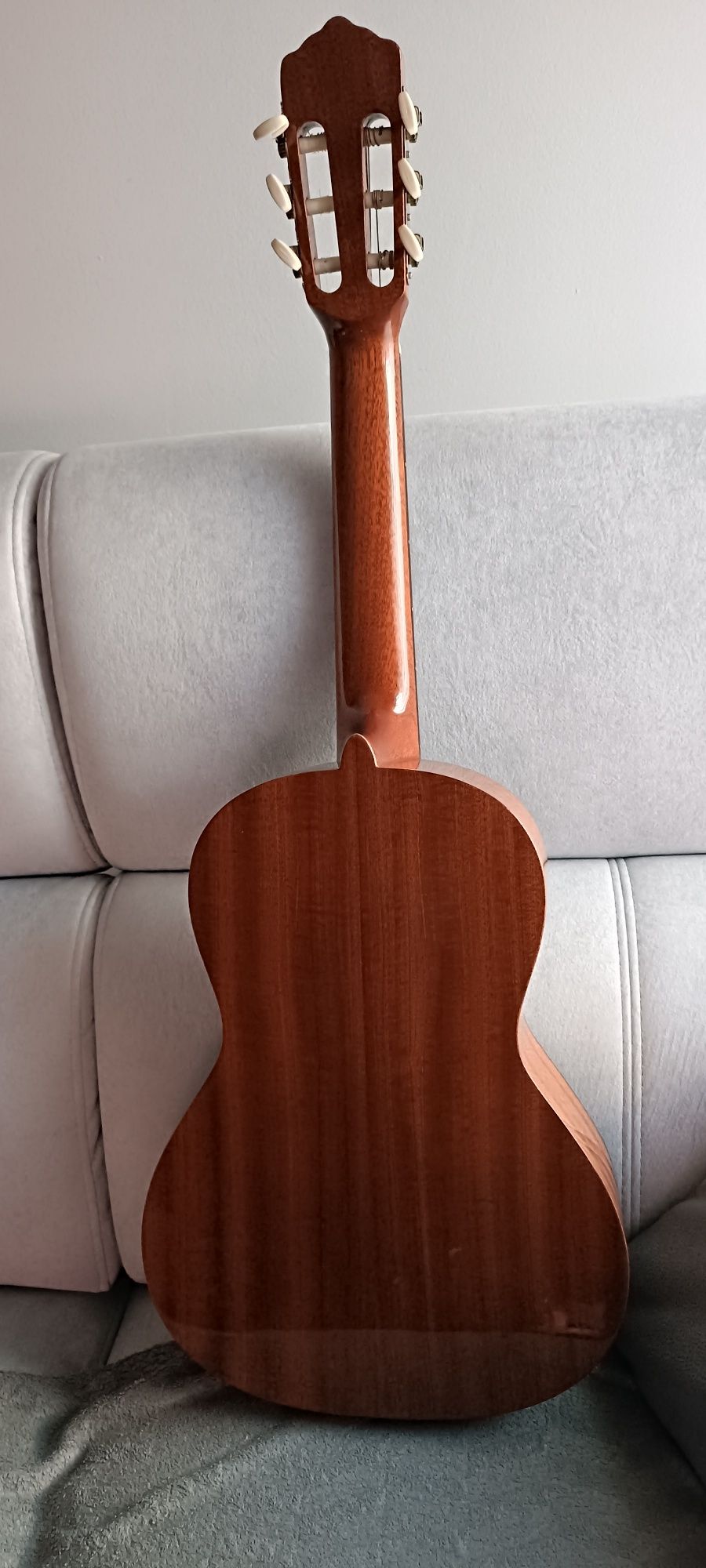 Guitarra acústica 1/2