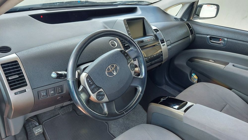 Toyota Prius 1.5 híbrido 2007, caixa automática.