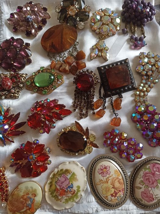 Брошь винтаж времен СССР,Аврора Бореалис.