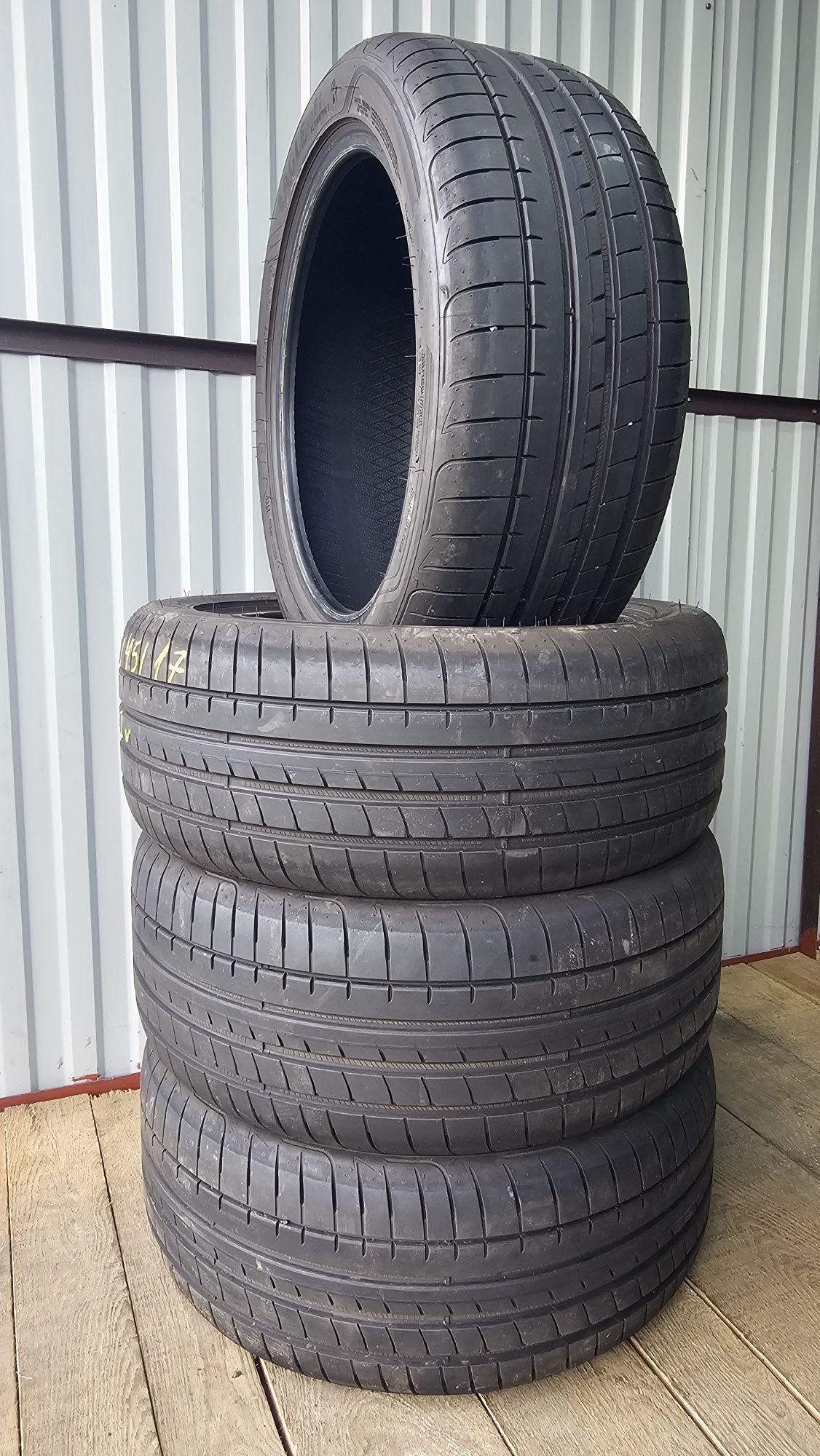 Goodyear Eagle F1 225/45r17 94Y XL