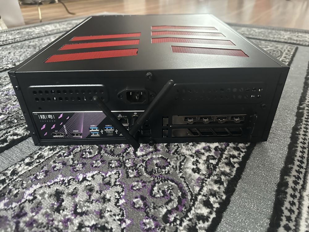 Mały Komputer salon TV SFF ITX ryzen 8400f rx 7600 wifi bt 32gb ram