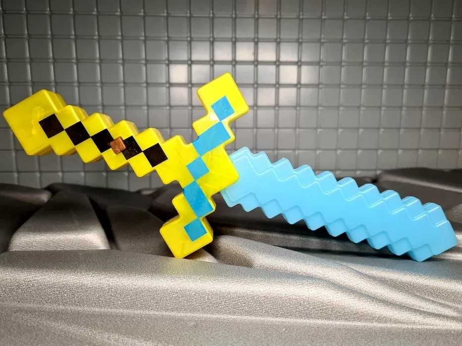 Nowy diamentowy miecz w stylu Minecraft zabawki